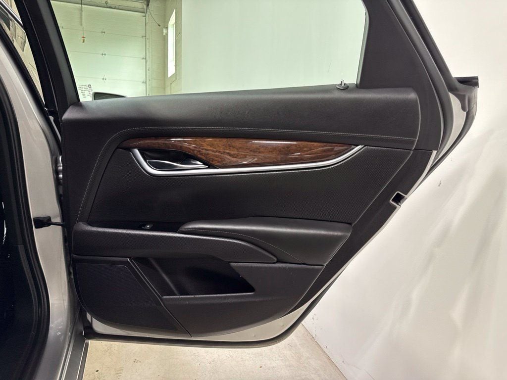 2017 Cadillac XTS 4dr Sedan Luxury FWD - 23067192 - 26
