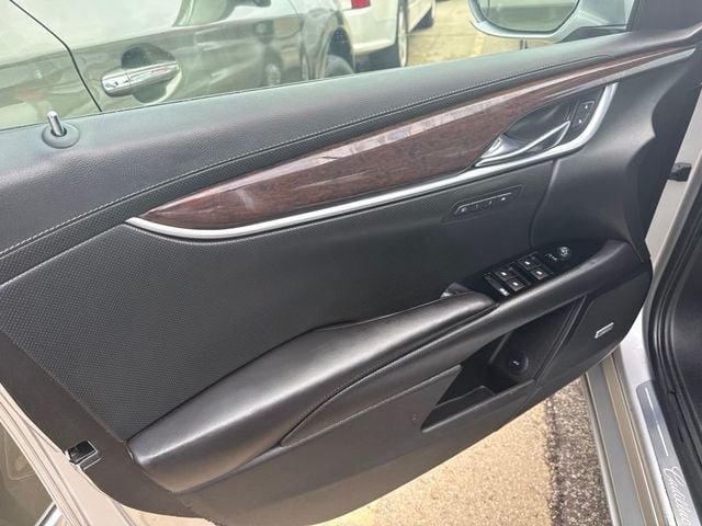 2017 Cadillac XTS 4dr Sedan Luxury FWD - 23067192 - 2