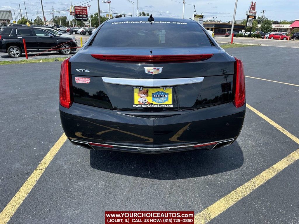 2017 Cadillac XTS 4dr Sedan Luxury FWD - 22548410 - 3