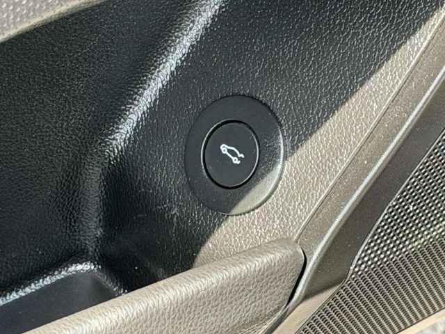 2017 Cadillac XTS 4dr Sedan Luxury FWD - 23019058 - 14