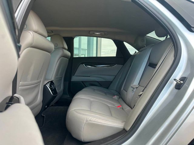 2017 Cadillac XTS 4dr Sedan Luxury FWD - 22961419 - 11