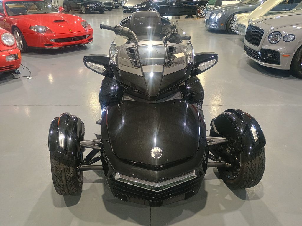 2017 Can-Am Spyder ROADSTER F3-T/F3 L - 22991262 - 9