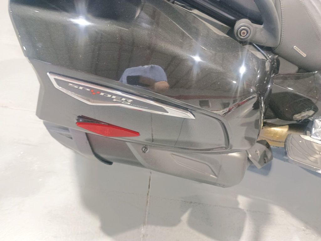 2017 Can-Am Spyder ROADSTER F3-T/F3 L - 22991262 - 14