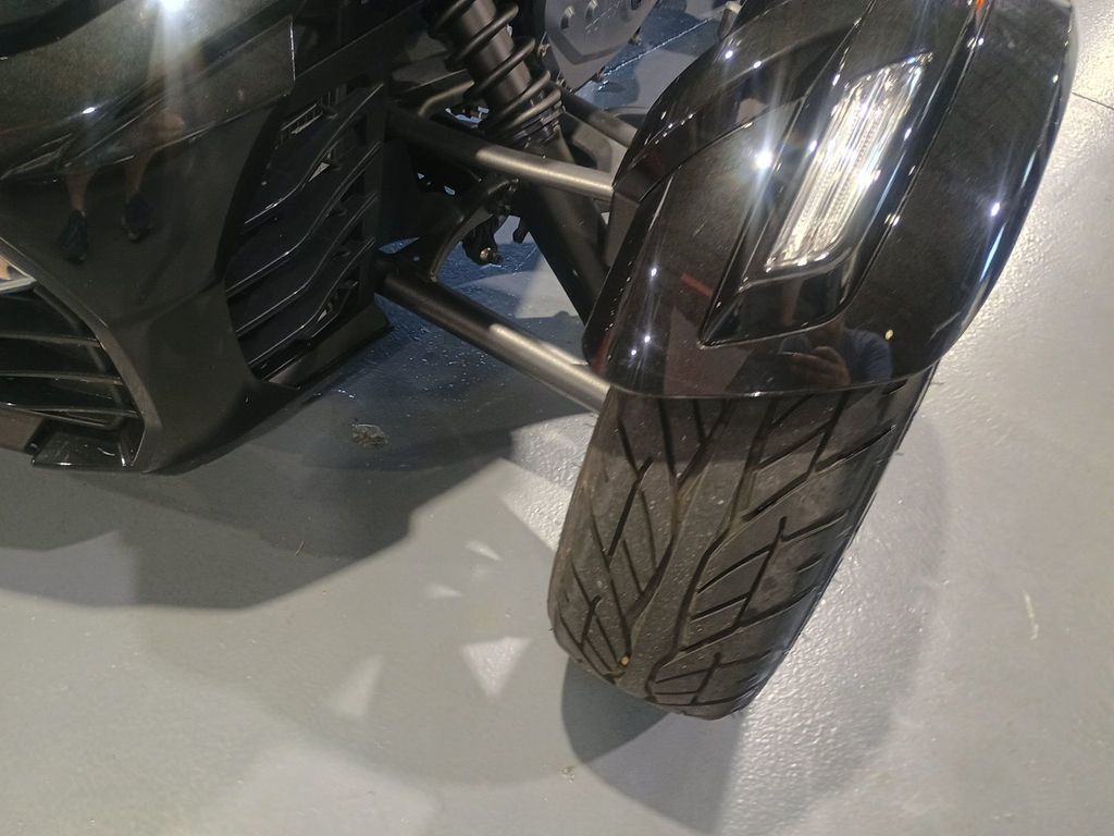 2017 Can-Am Spyder ROADSTER F3-T/F3 L - 22991262 - 20