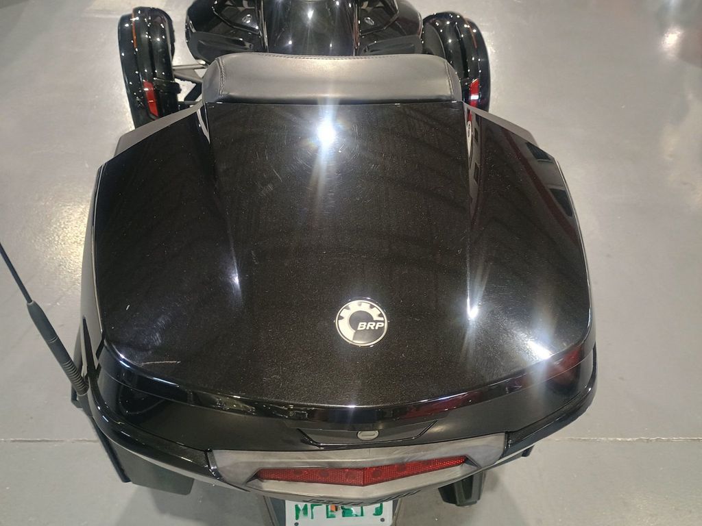 2017 Can-Am Spyder ROADSTER F3-T/F3 L - 22991262 - 4