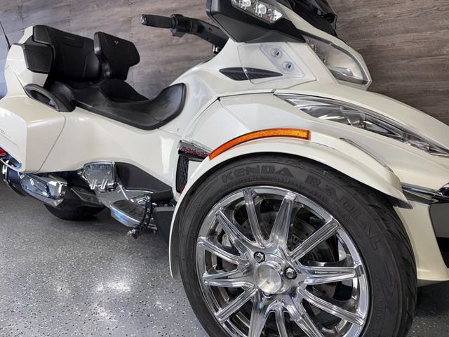 2017 Can-Am Spyder RT Limited SE6 SUPER CLEAN! - 23000391 - 1