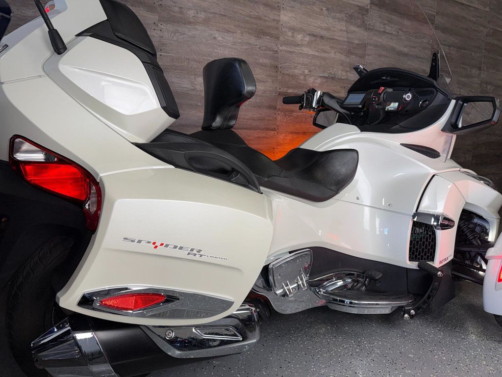 2017 Can-Am Spyder RT Limited SE6 SUPER CLEAN! - 23000391 - 2