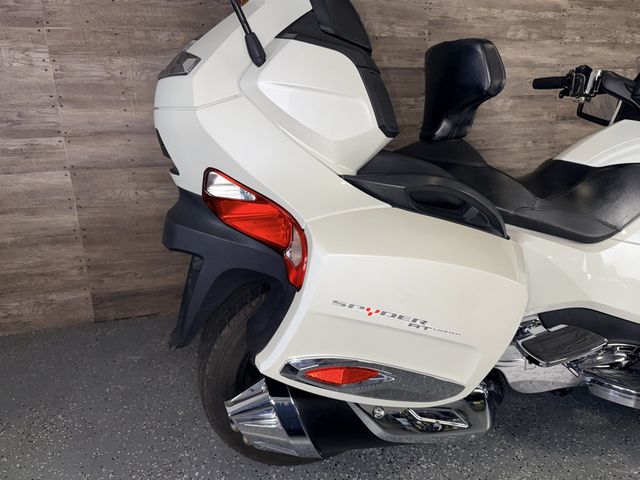 2017 Can-Am Spyder RT Limited SE6 SUPER CLEAN! - 23098673 - 9