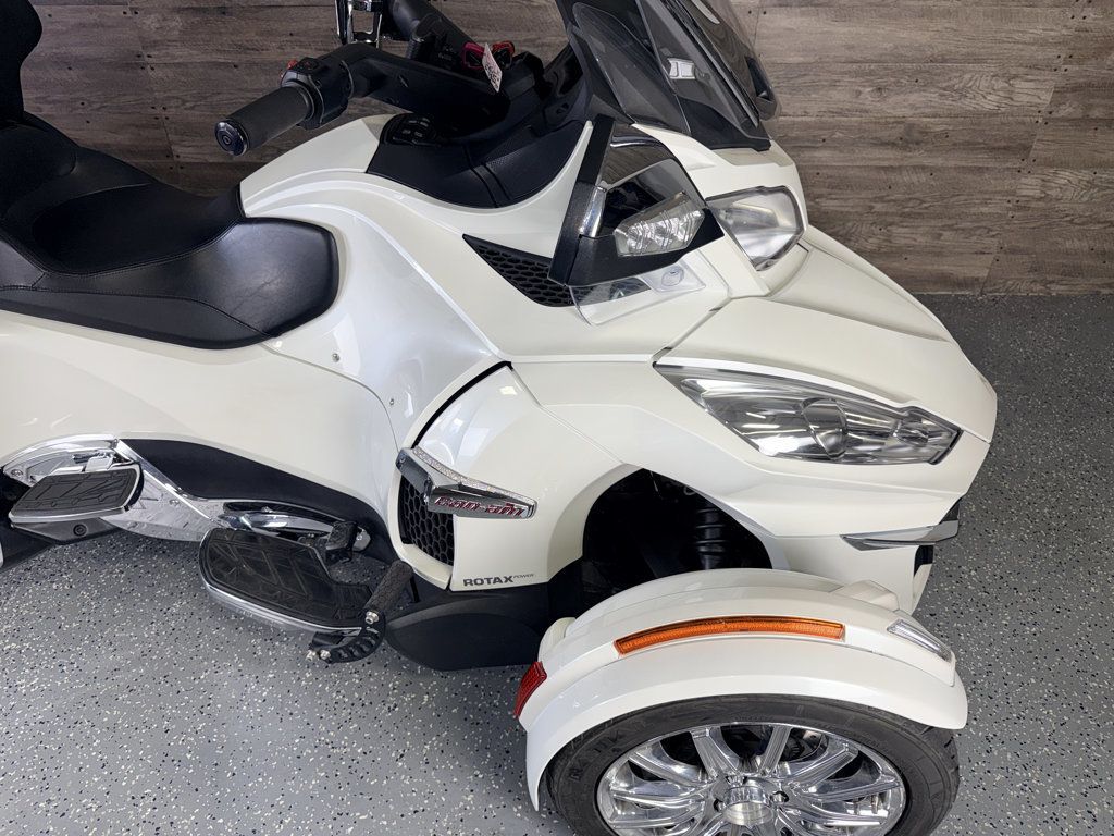 2017 Can-Am Spyder RT Limited SE6 SUPER CLEAN! - 23098673 - 4