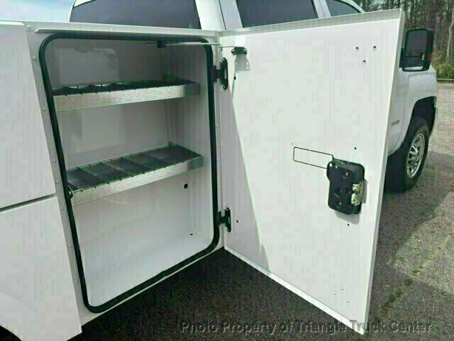 2017 Chevrolet 3500HD CREW CAB 4X4 14k MI SRW ONE TON UTILITY! +SUPER CLEAN UNIT! FINANCE OR LEASE! - 22995730 - 12