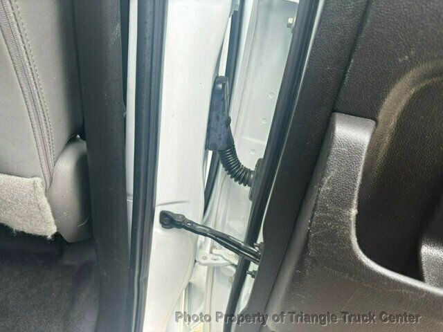 2017 Chevrolet 3500HD CREW CAB 4X4 14k MI SRW ONE TON UTILITY! +SUPER CLEAN UNIT! FINANCE OR LEASE! - 22995730 - 22