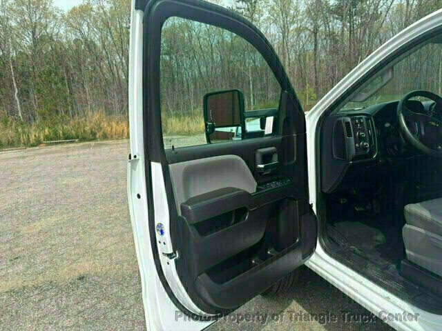2017 Chevrolet 3500HD CREW CAB 4X4 14k MI SRW ONE TON UTILITY! +SUPER CLEAN UNIT! FINANCE OR LEASE! - 22995730 - 25