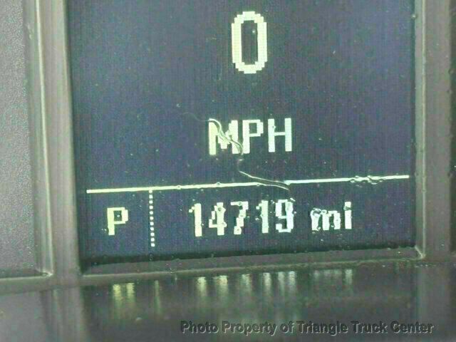 2017 Chevrolet 3500HD CREW CAB 4X4 14k MI SRW ONE TON UTILITY! +SUPER CLEAN UNIT! FINANCE OR LEASE! - 22995730 - 33