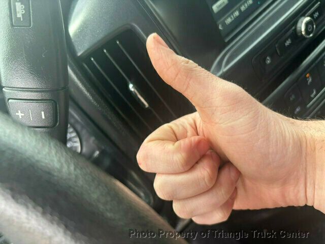 2017 Chevrolet 3500HD CREW CAB 4X4 14k MI SRW ONE TON UTILITY! +SUPER CLEAN UNIT! FINANCE OR LEASE! - 22995730 - 35