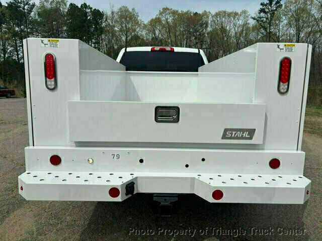 2017 Chevrolet 3500HD CREW CAB 4X4 14k MI SRW ONE TON UTILITY! +SUPER CLEAN UNIT! FINANCE OR LEASE! - 22995730 - 3