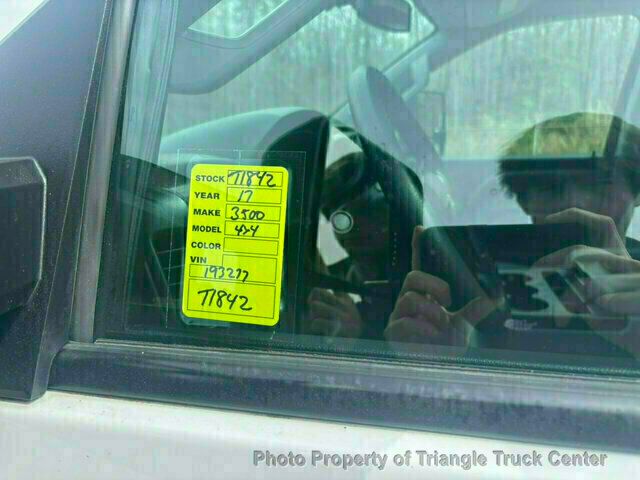 2017 Chevrolet 3500HD CREW CAB 4X4 14k MI SRW ONE TON UTILITY! +SUPER CLEAN UNIT! FINANCE OR LEASE! - 22995730 - 58