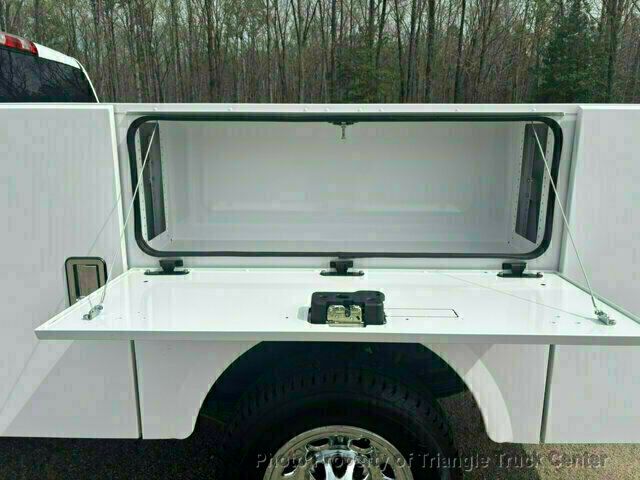 2017 Chevrolet 3500HD CREW CAB 4X4 14k MI SRW ONE TON UTILITY! +SUPER CLEAN UNIT! FINANCE OR LEASE! - 22995730 - 8