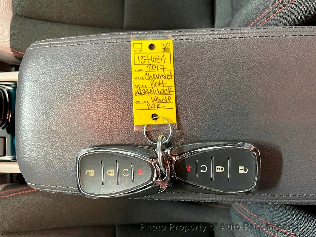 2017 Chevrolet Bolt EV 5dr Hatchback LT - 21837275 - 34