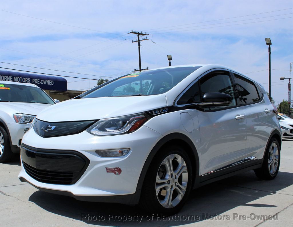 2017 Chevrolet Bolt EV photo 2