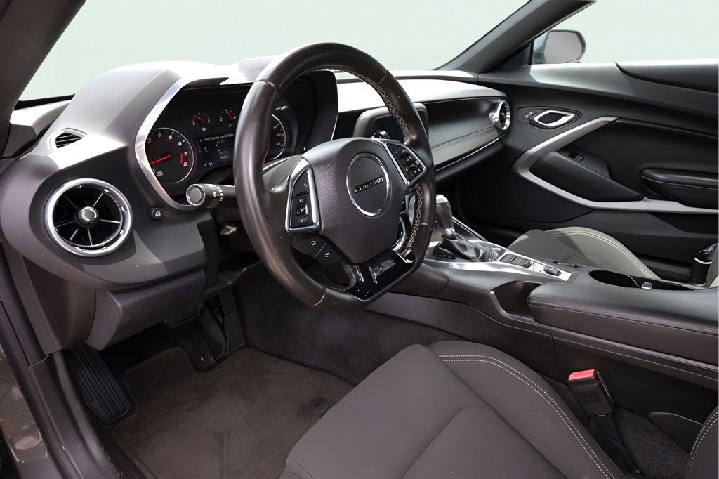 2017 Chevrolet Camaro 1LT RS Coupe photo 14