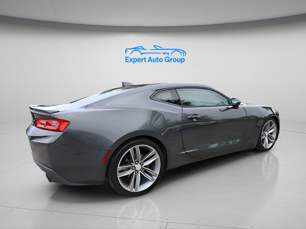 2017 Chevrolet Camaro 1LT RS Coupe photo 7