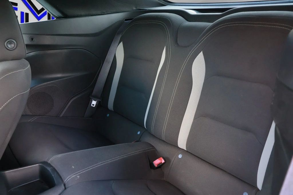 2017 Chevrolet Camaro 1SS photo 25