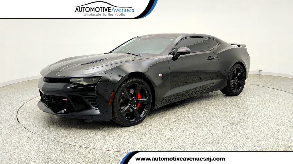 2017 Chevrolet Camaro 2dr Convertible 2SS w/ Magnetic Ride Control, Sunroof & Perf Exh - 23035585 | Video 1