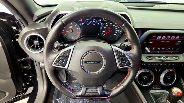 2017 Chevrolet Camaro 2dr Convertible 2SS w/ Magnetic Ride Control, Sunroof & Perf Exh - 23035585 - 13