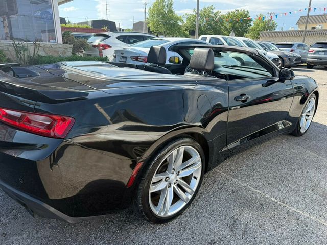2017 Chevrolet Camaro 2dr Convertible LT w/2LT - 23025015 - 12