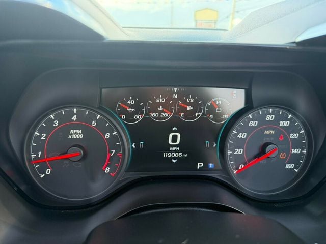 2017 Chevrolet Camaro 2dr Convertible LT w/2LT - 23025015 - 19