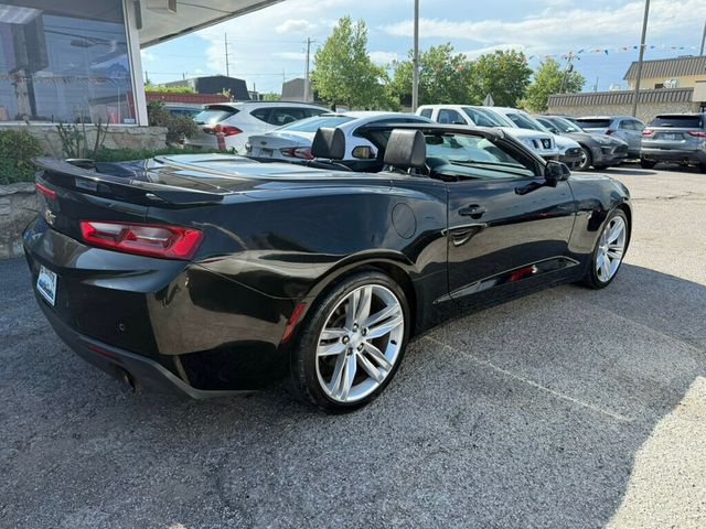 2017 Chevrolet Camaro 2dr Convertible LT w/2LT - 23025015 - 3