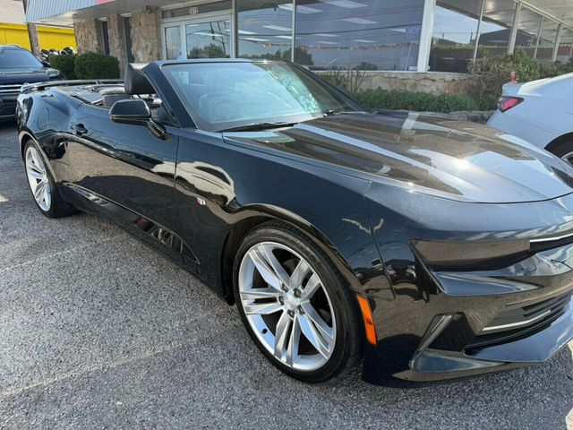 2017 Chevrolet Camaro 2dr Convertible LT w/2LT - 23025015 - 5