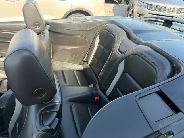 2017 Chevrolet Camaro 2dr Convertible LT w/2LT - 23025015 - 8