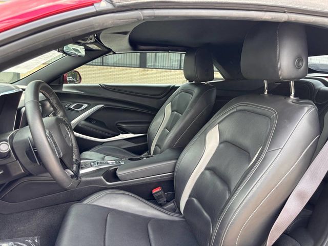 2017 Chevrolet Camaro 2dr Convertible LT w/2LT - 22944039 - 9