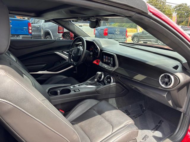 2017 Chevrolet Camaro 2dr Convertible LT w/2LT - 22944039 - 11