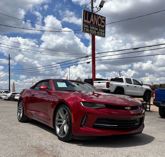 2017 Chevrolet Camaro 2dr Convertible LT w/2LT - 22944039 - 1