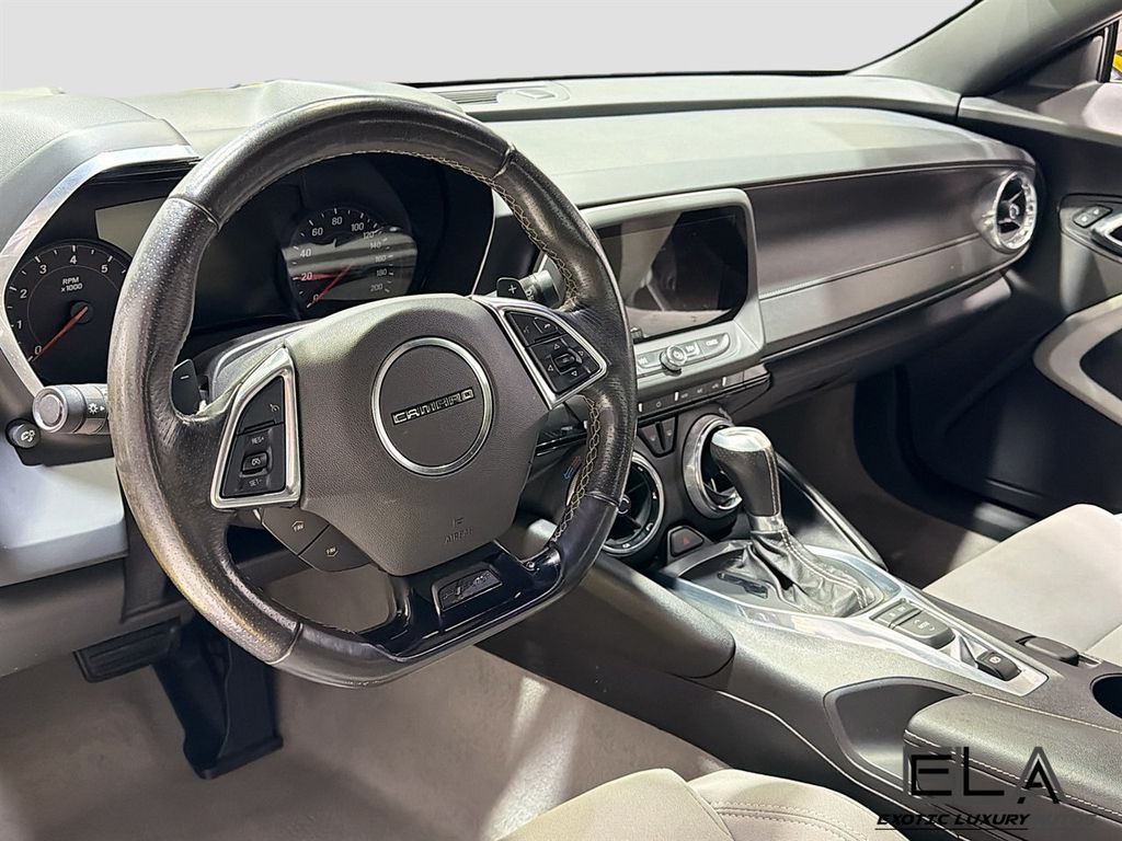 2017 Chevrolet Camaro 2dr Convertible SS w/1SS - 23006638 - 10