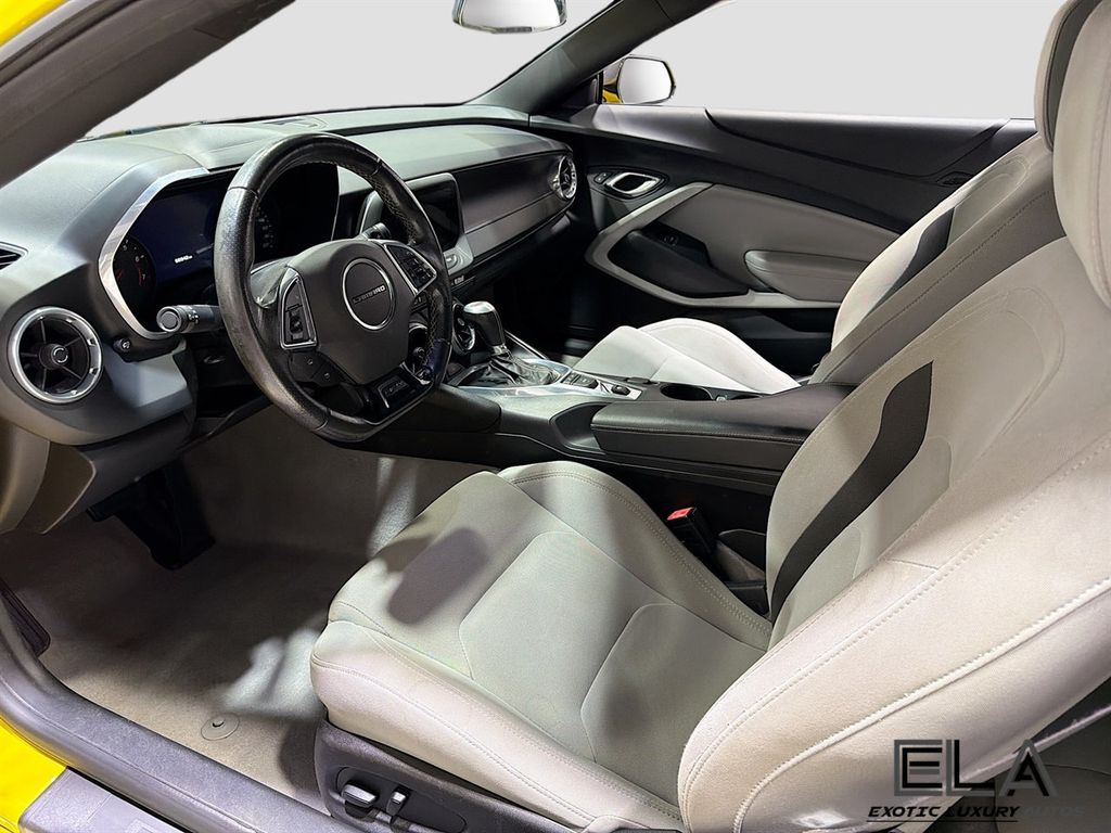 2017 Chevrolet Camaro 2dr Convertible SS w/1SS - 23006638 - 21