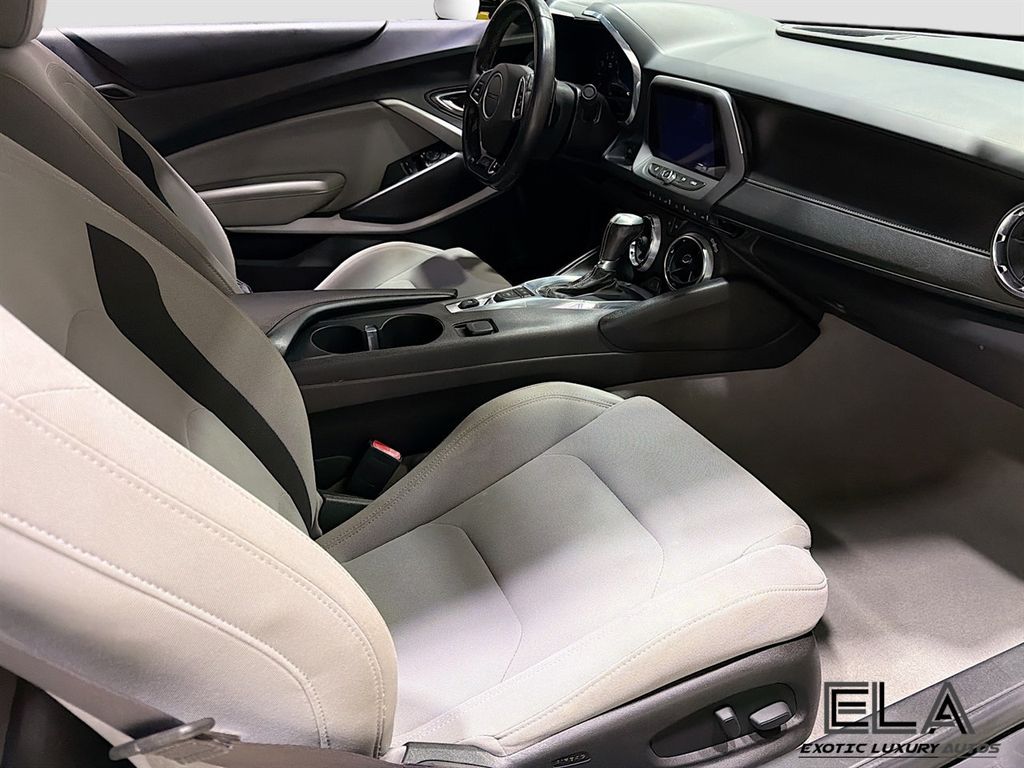 2017 Chevrolet Camaro 2dr Convertible SS w/1SS - 23006638 - 22