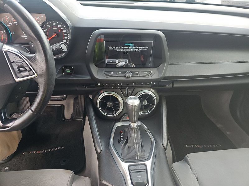 2017 Chevrolet Camaro 2dr Convertible SS w/1SS - 23006638 - 5