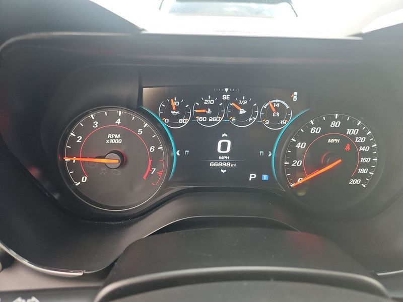 2017 Chevrolet Camaro 2dr Convertible SS w/1SS - 23006638 - 8