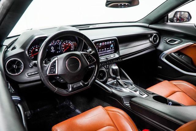 2017 Chevrolet Camaro 2dr Convertible SS w/2SS - 22954631 - 4