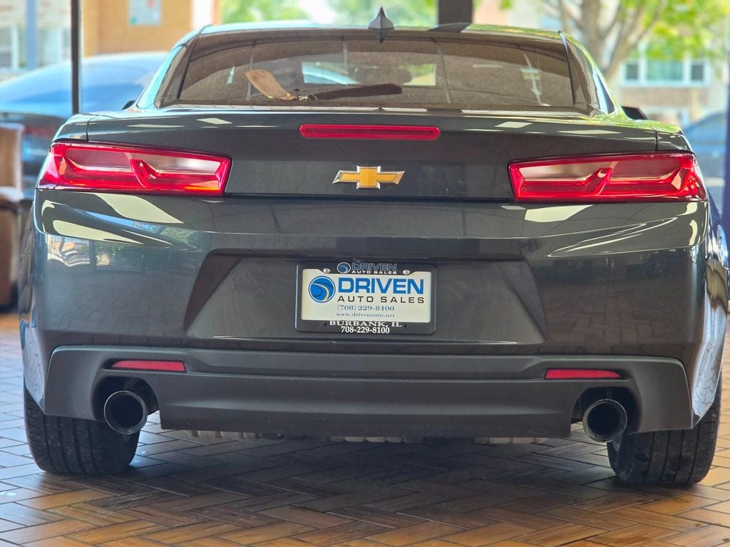2017 Chevrolet Camaro 2dr Coupe 1LT - 23059802 - 9