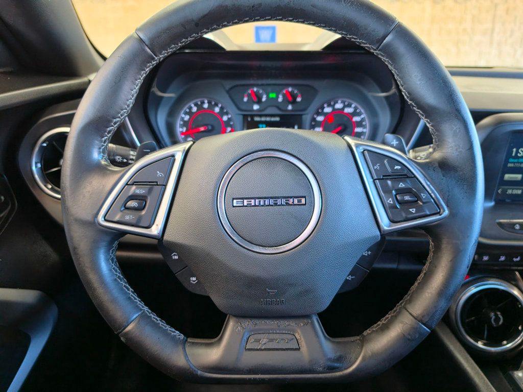 2017 Chevrolet Camaro 2dr Coupe 1LT - 23059802 - 21