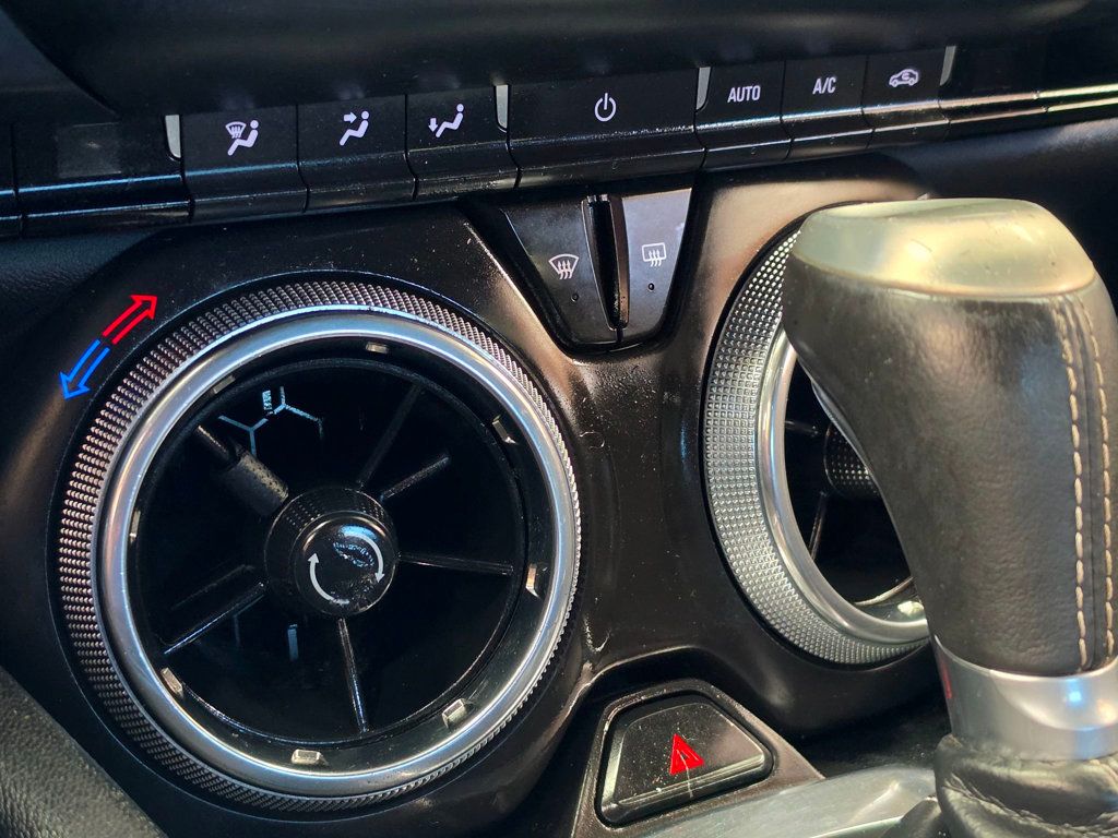 2017 Chevrolet Camaro 2dr Coupe 1LT - 23059802 - 27