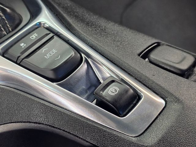 2017 Chevrolet Camaro 2dr Coupe 1LT - 23059802 - 29