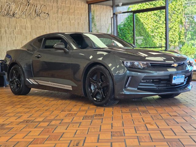 2017 Chevrolet Camaro 2dr Coupe 1LT - 23059802 - 7