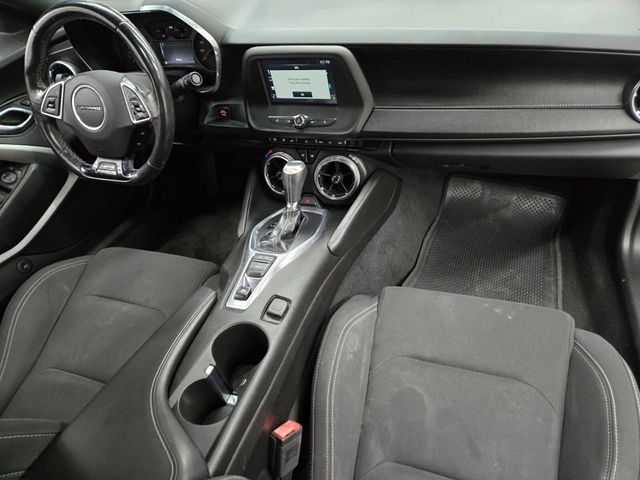 2017 Chevrolet Camaro 2dr Coupe 1LT - 22952403 - 10