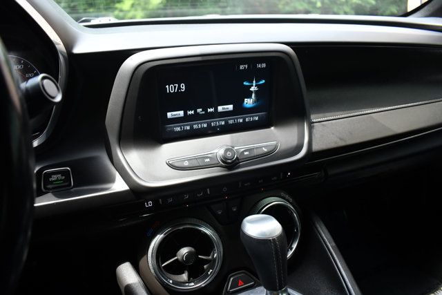 2017 Chevrolet Camaro 2dr Coupe 1LT - 23032102 - 17