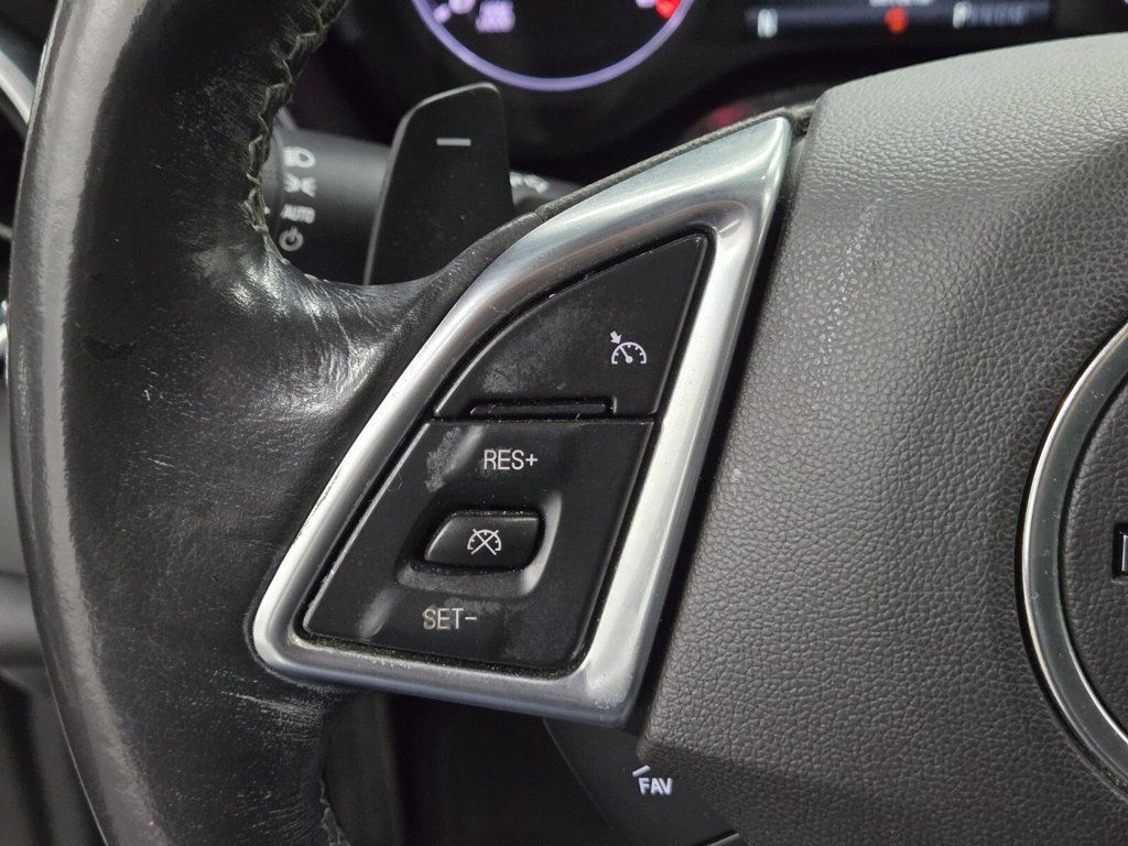 2017 Chevrolet Camaro 2dr Coupe 1LT - 22957794 - 17